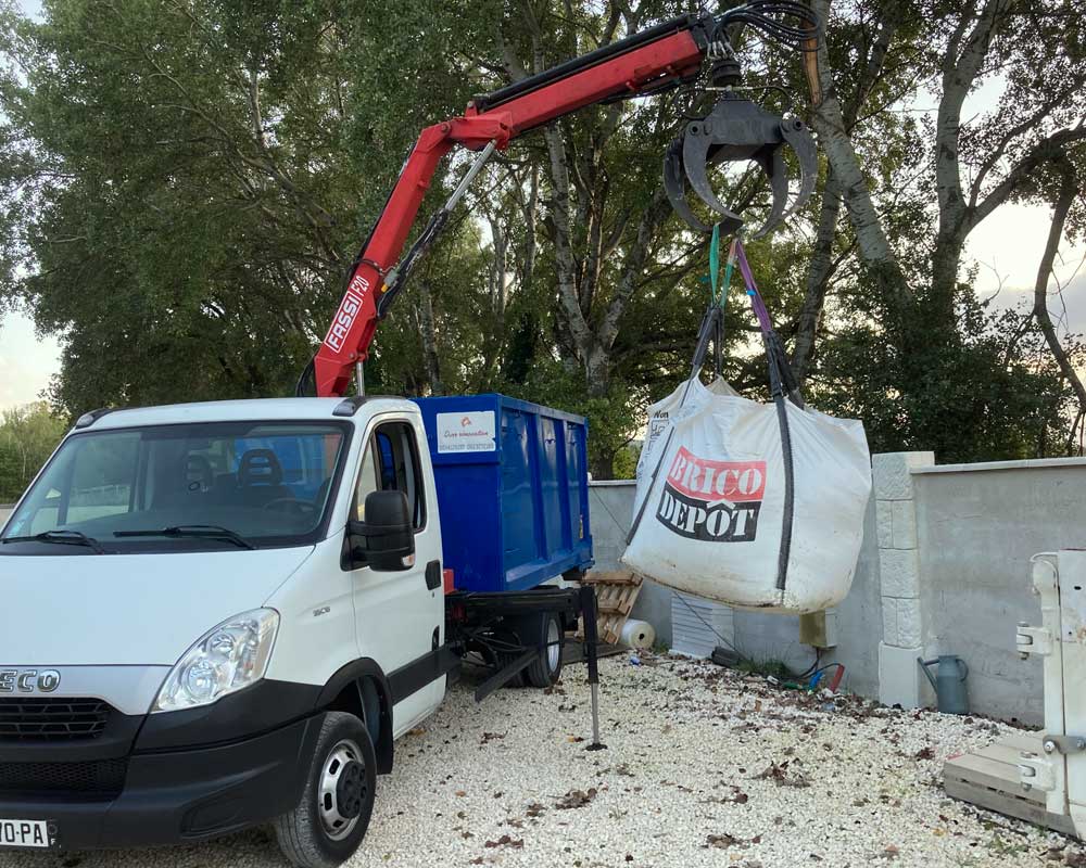 Camion-grue en intervention